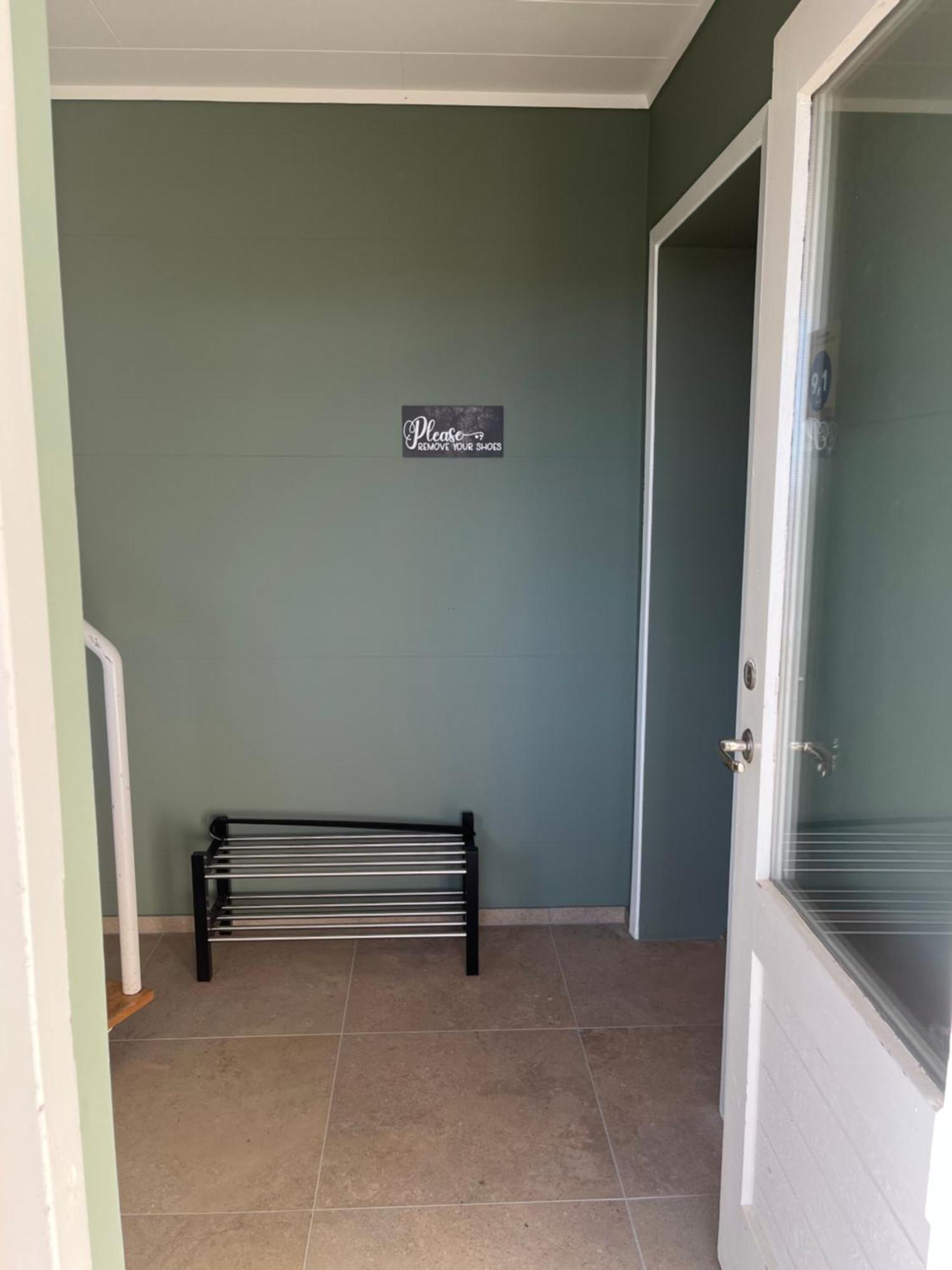 Guesthouse Hvammur By The Harbour Hofn Bagian luar foto