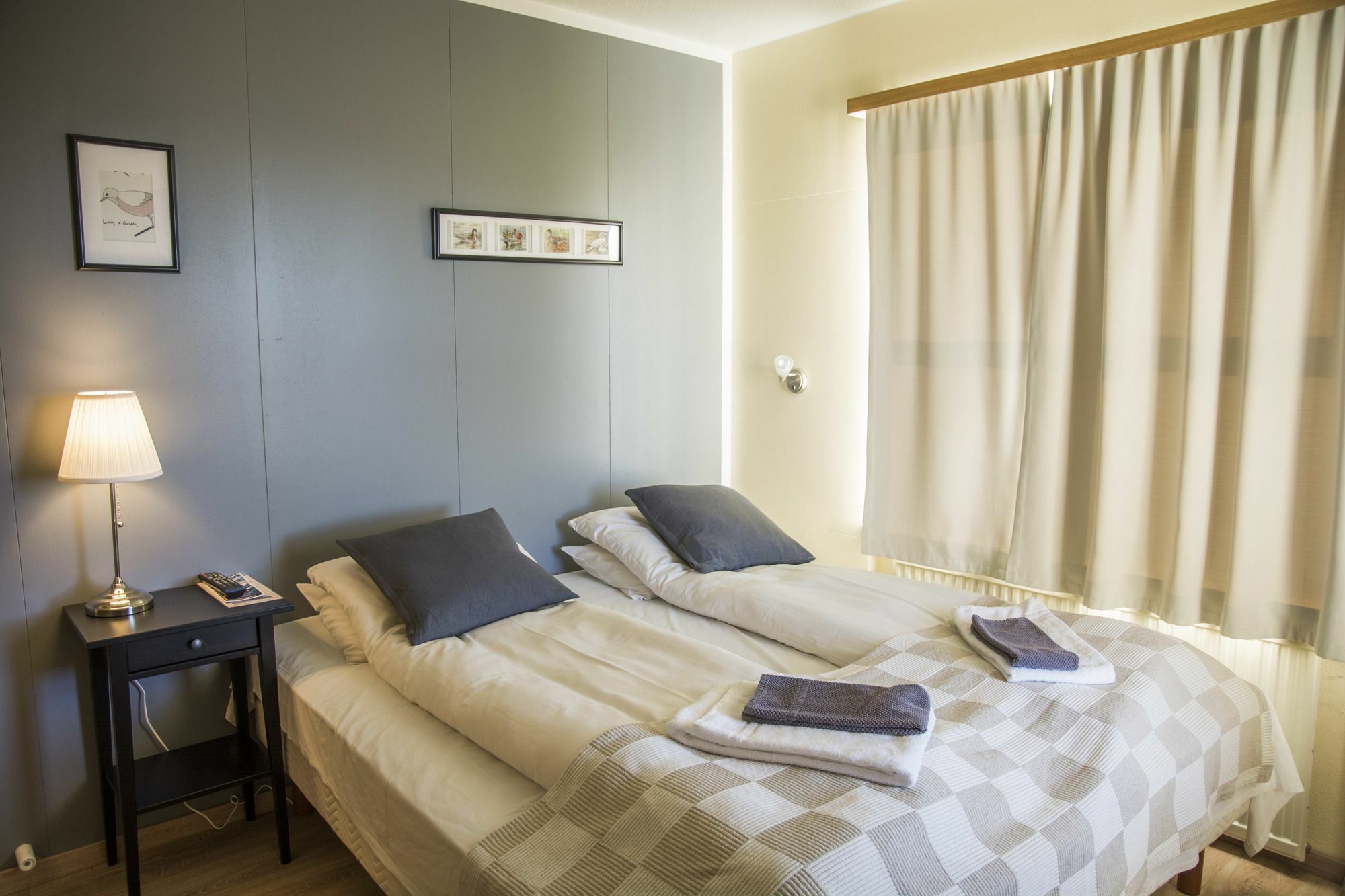 Guesthouse Hvammur By The Harbour Hofn Bagian luar foto